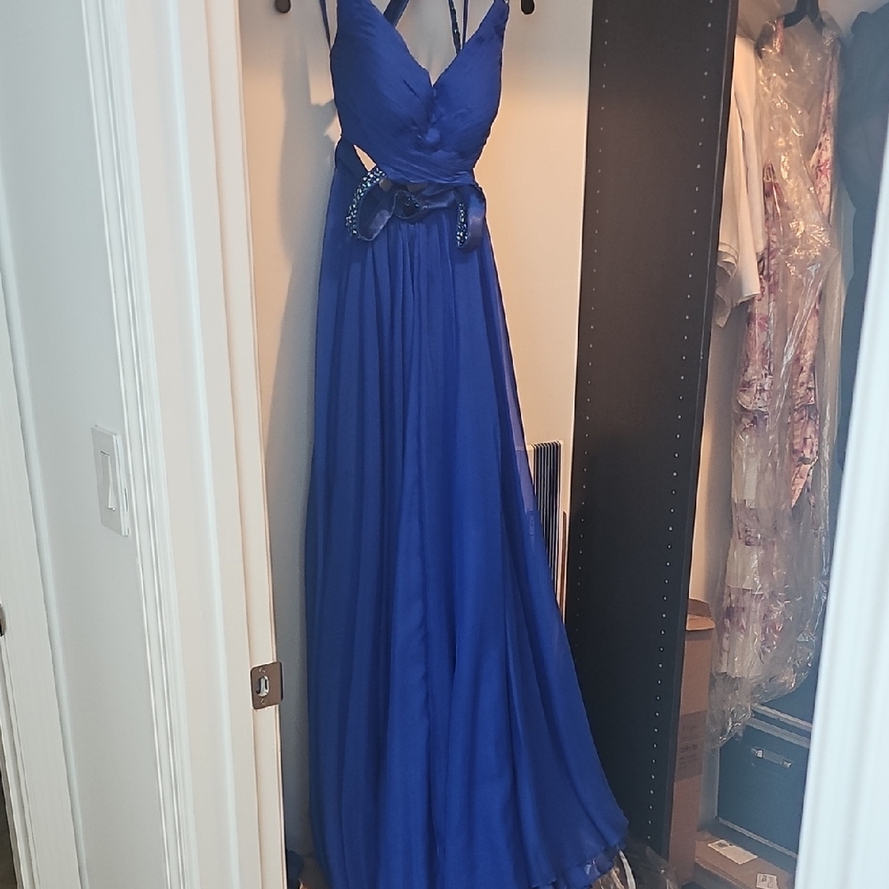 Elegant Blue Evening Gown
